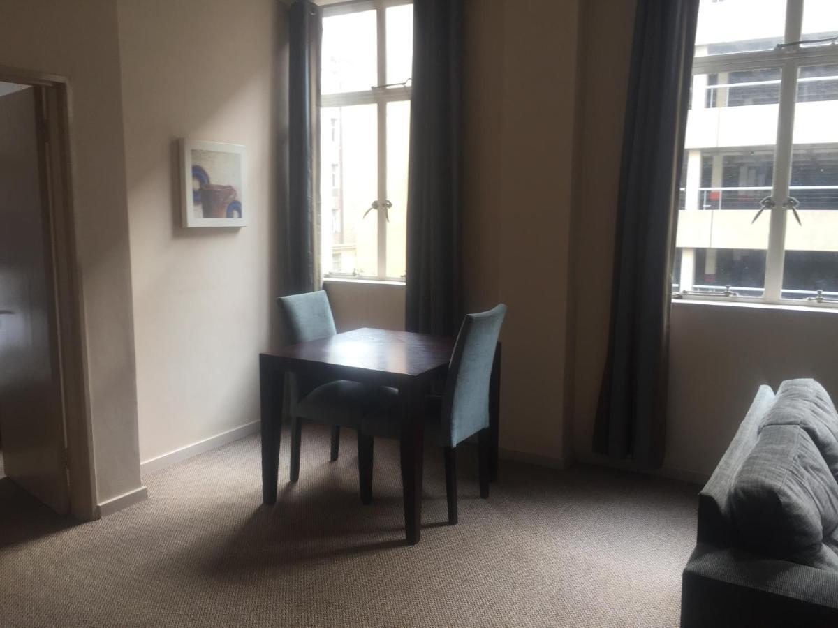 Mabungubwe Hotel Apartments - Home Away From Home Joanesburgo Exterior foto