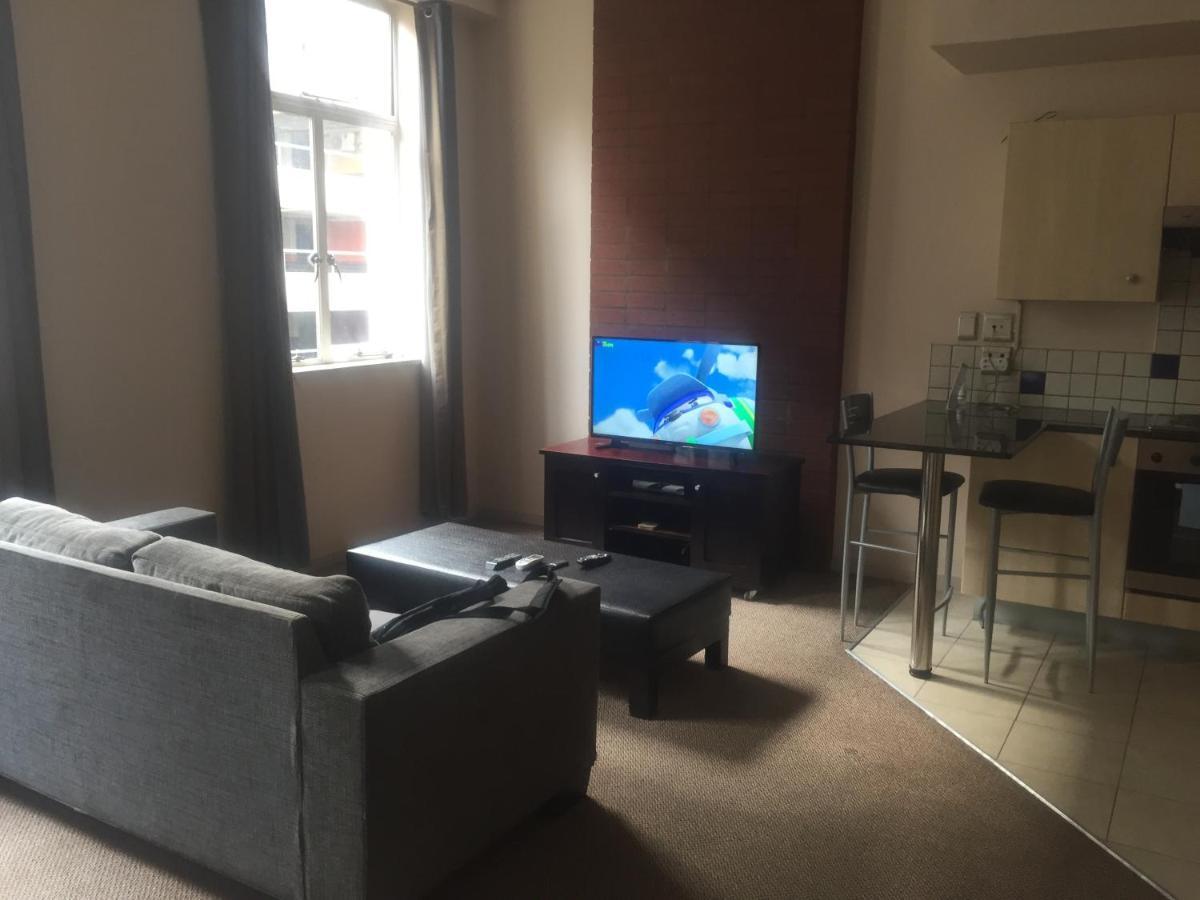 Mabungubwe Hotel Apartments - Home Away From Home Joanesburgo Exterior foto