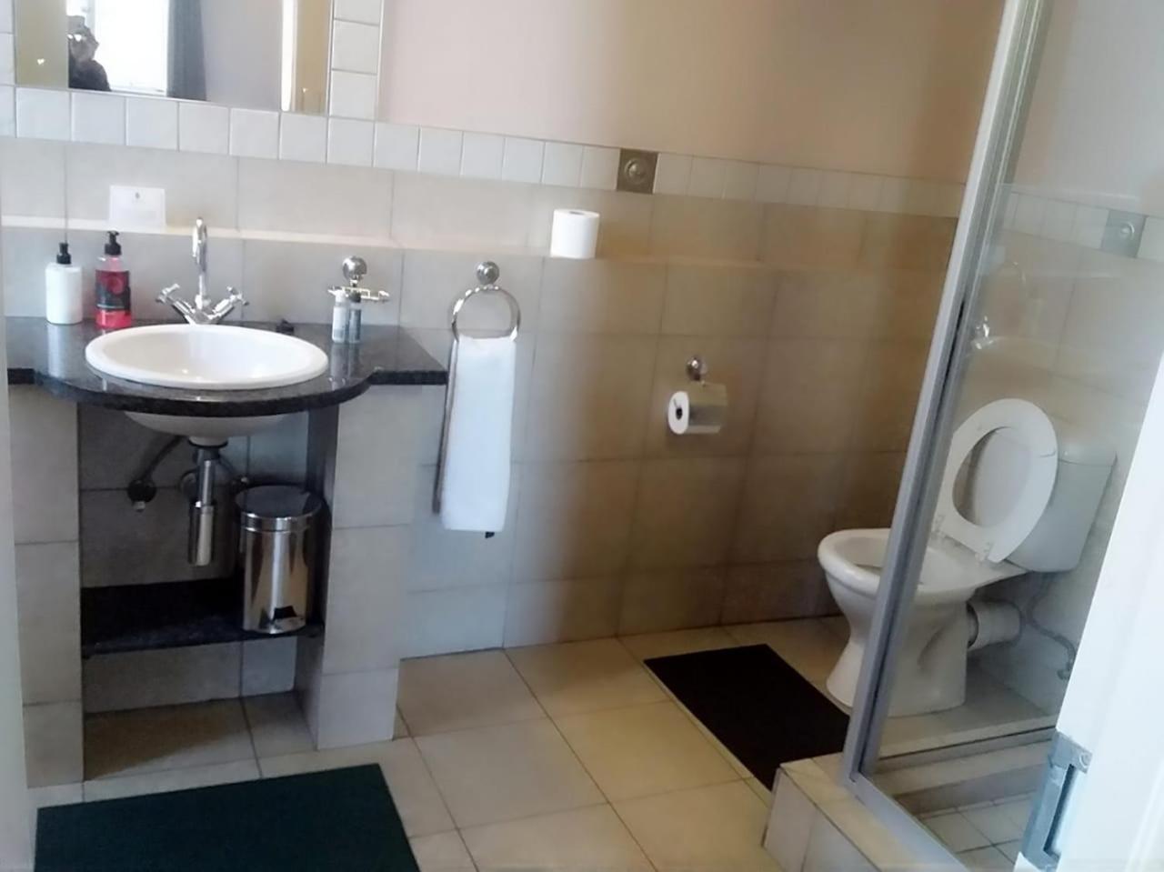 Mabungubwe Hotel Apartments - Home Away From Home Joanesburgo Exterior foto