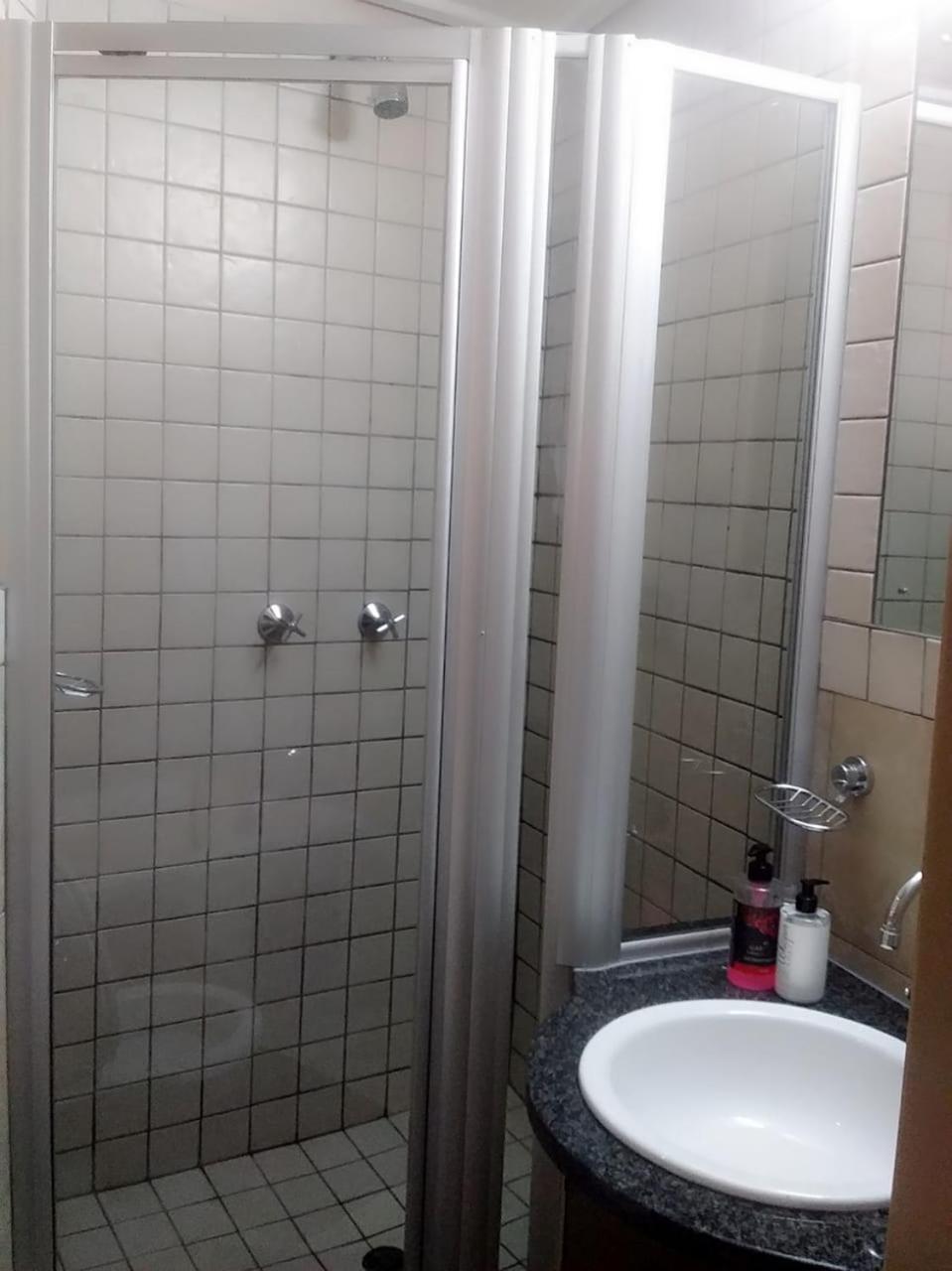 Mabungubwe Hotel Apartments - Home Away From Home Joanesburgo Exterior foto