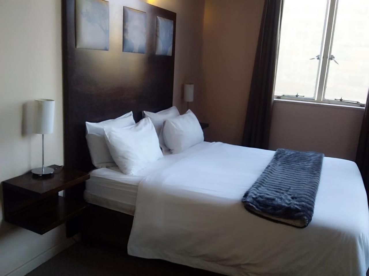 Mabungubwe Hotel Apartments - Home Away From Home Joanesburgo Exterior foto